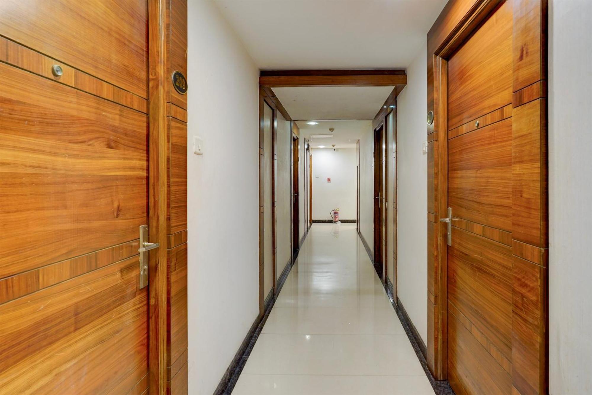 צ'נאי Super Townhouse Arcot Road Near Kauvery Hospital מראה חיצוני תמונה